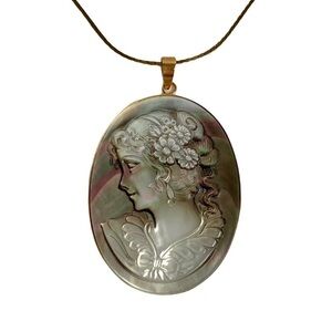 Vintage 14K Gold Cameo‎ Black Mother Of Pearl Chain Womens Profile Victorian